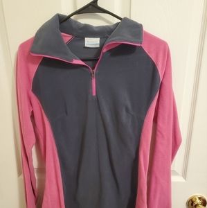 Columbia Quarter Zip size Medium